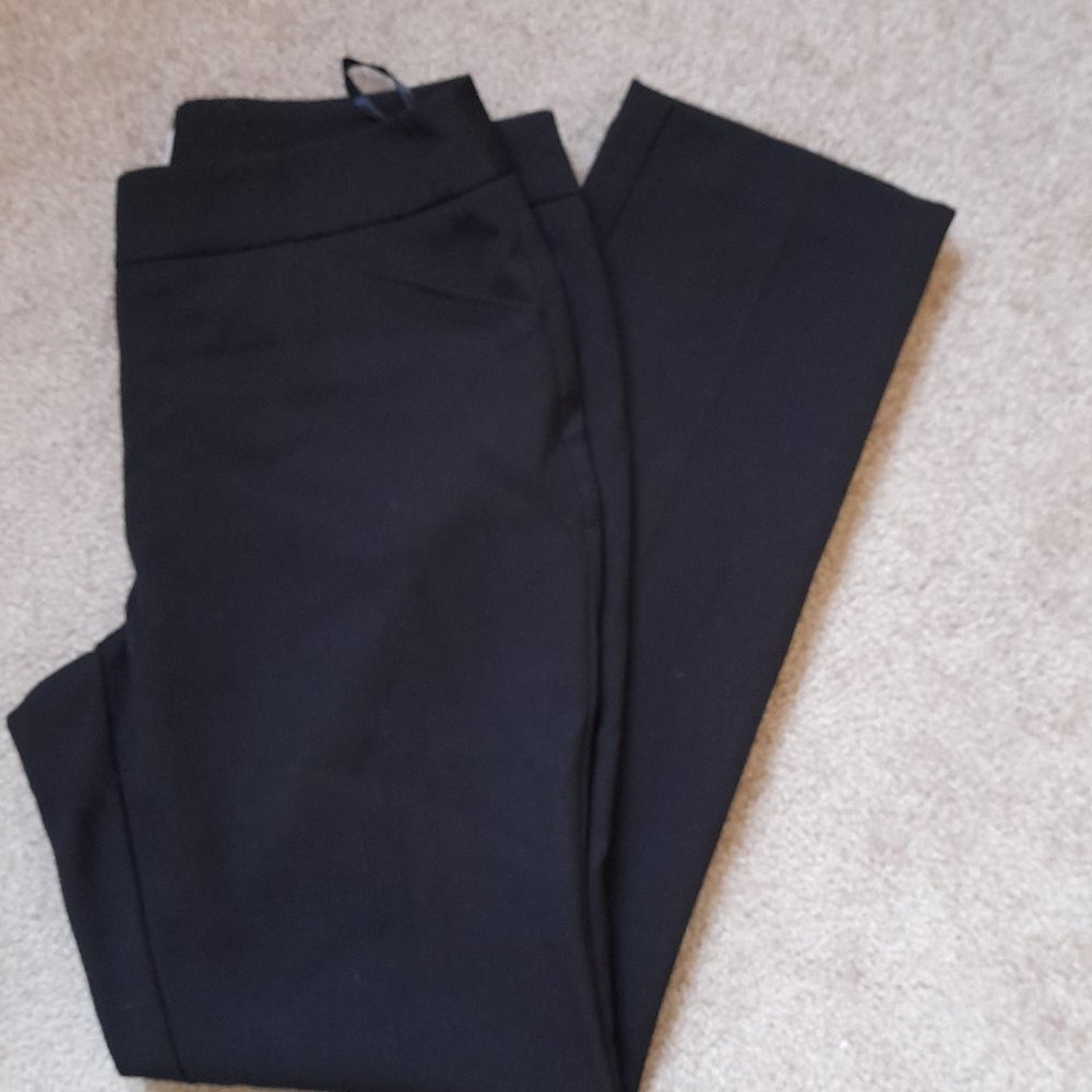 Laura Petit black pants size 6